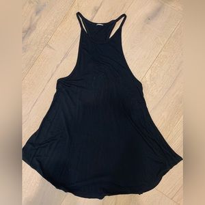 Kit and Ace Black flows tank size 6